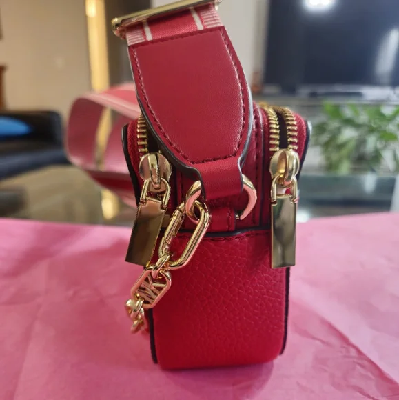 🥳SOLD🥳Michael Kors Women's Red Jet Set Small Pebbled Leather Double Zip Camera - Picture 12 of 13